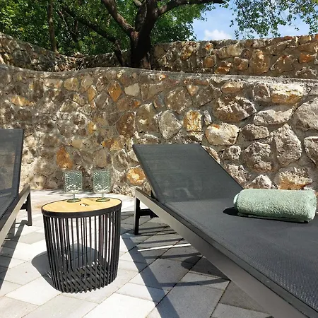 Luca Vila Krmpote-Vodice